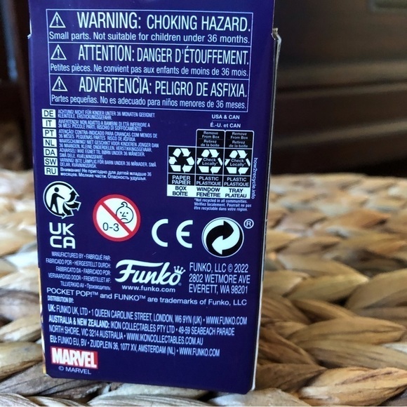 Funko Pop Marvel: Thor Love & Thunder, Valkyrie pocket keychain - Picture 3 of 4